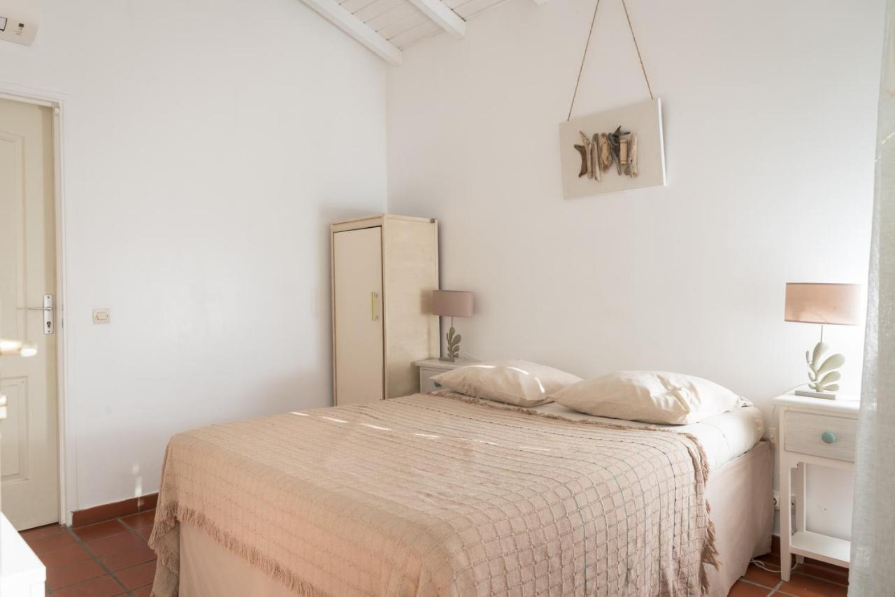 Hotel Les Bananiers Ле Госие Екстериор снимка